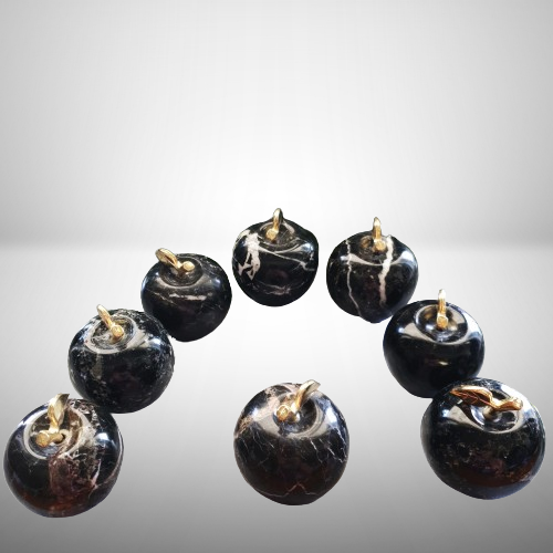 Black Onyx Apples