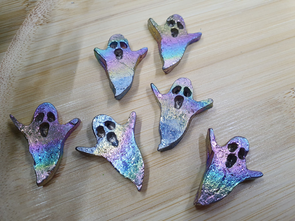 Bismuth Ghost Carvings