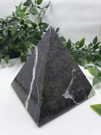 Black Onyx Pyramid