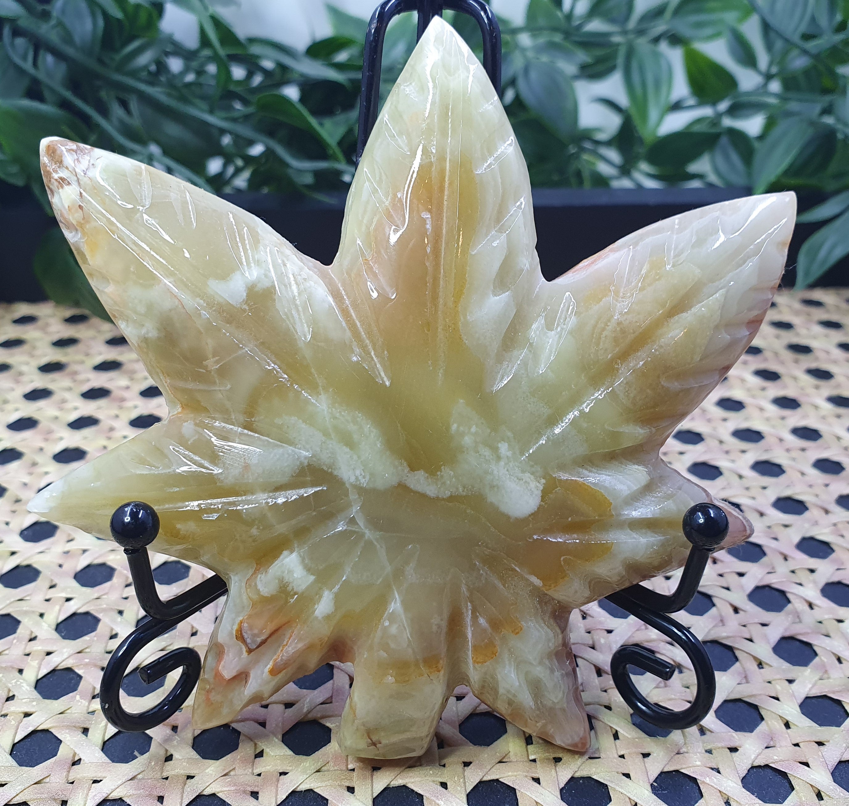 Green Onyx Leaf Carvings
