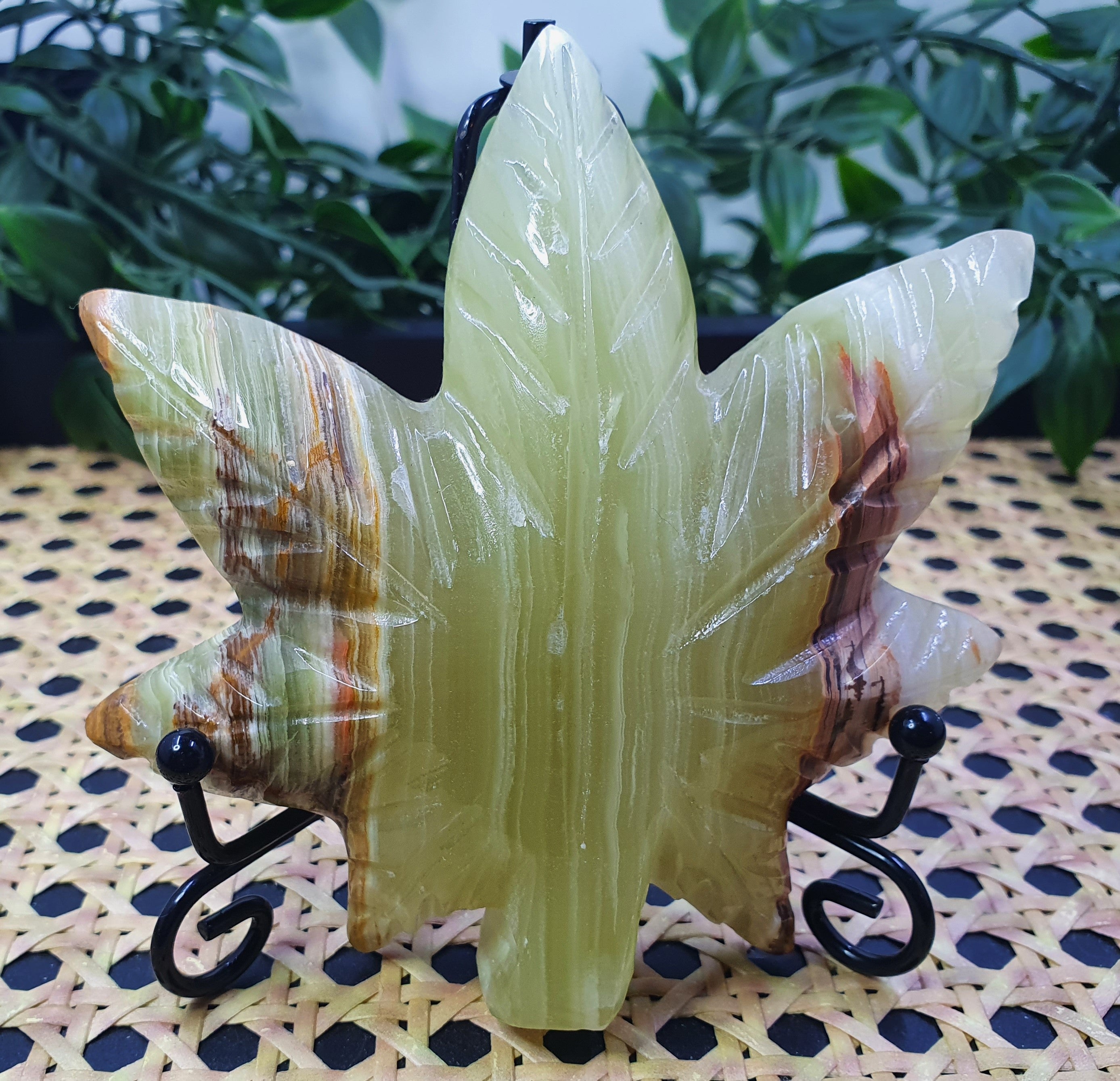 Green Onyx Leaf Carvings