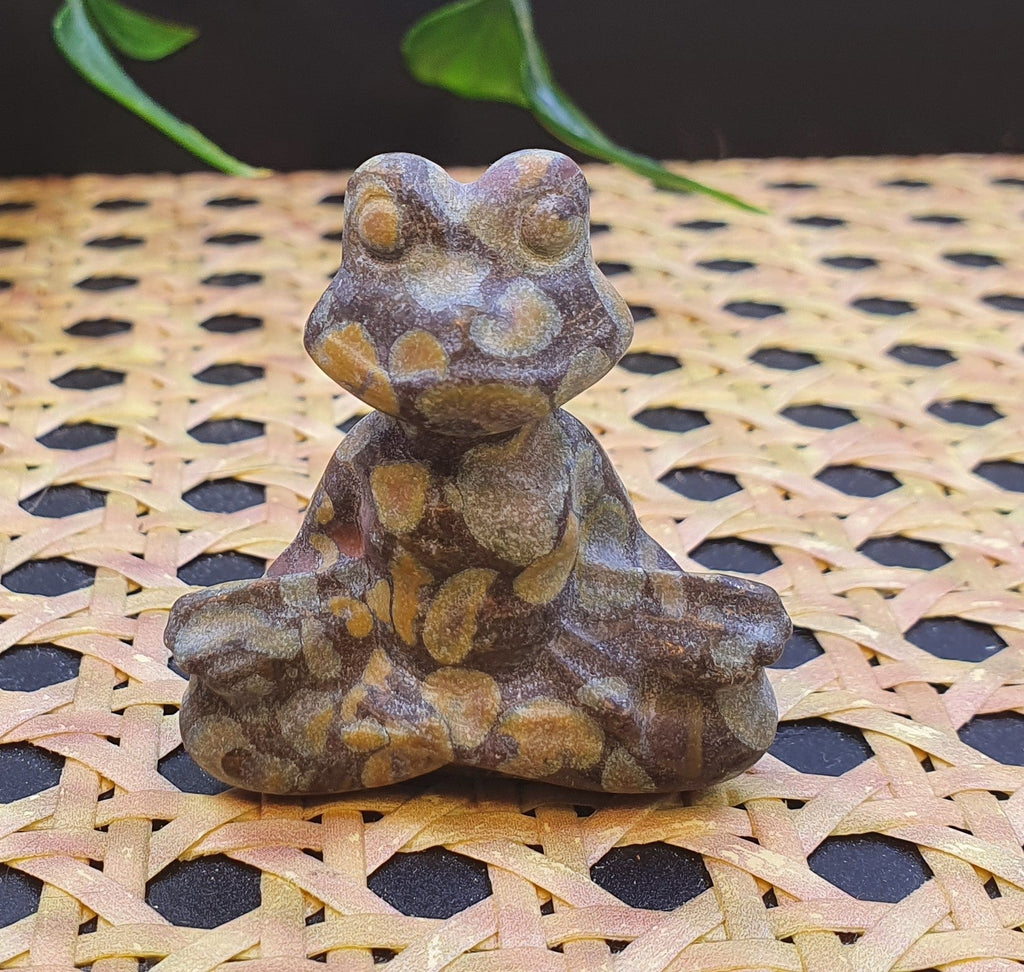 Yoga Posing Frog Carvings
