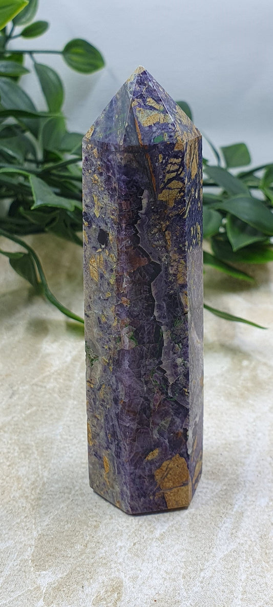 Unknown Crystal - Points #2