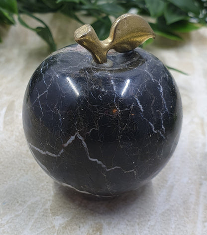 Black Onyx Apples #1
