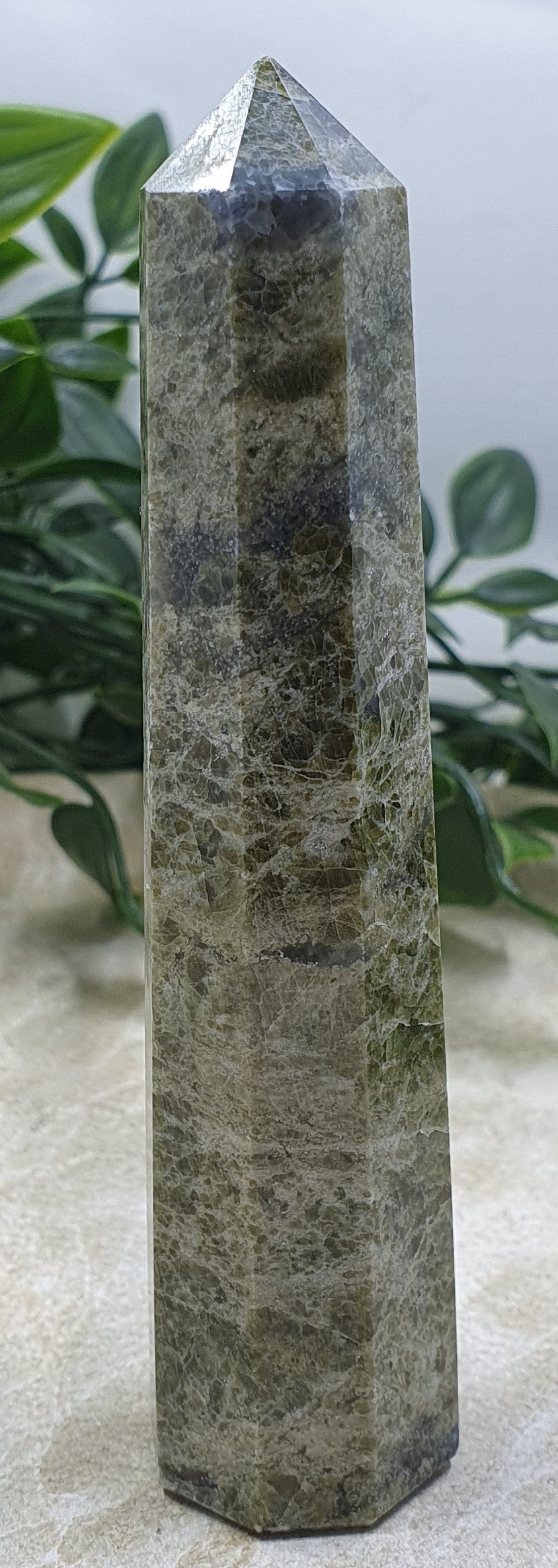 Unknown Crystal - Points #12