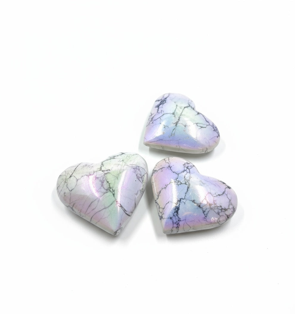 Aura Howlite Heart